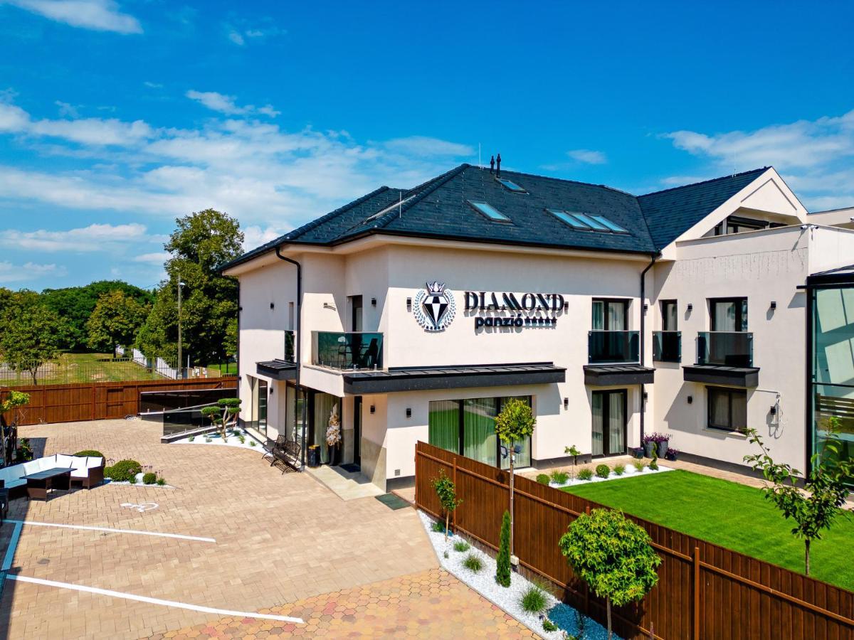 Bed and Breakfast Diamond Panzio Hajdúszoboszló Exteriér fotografie