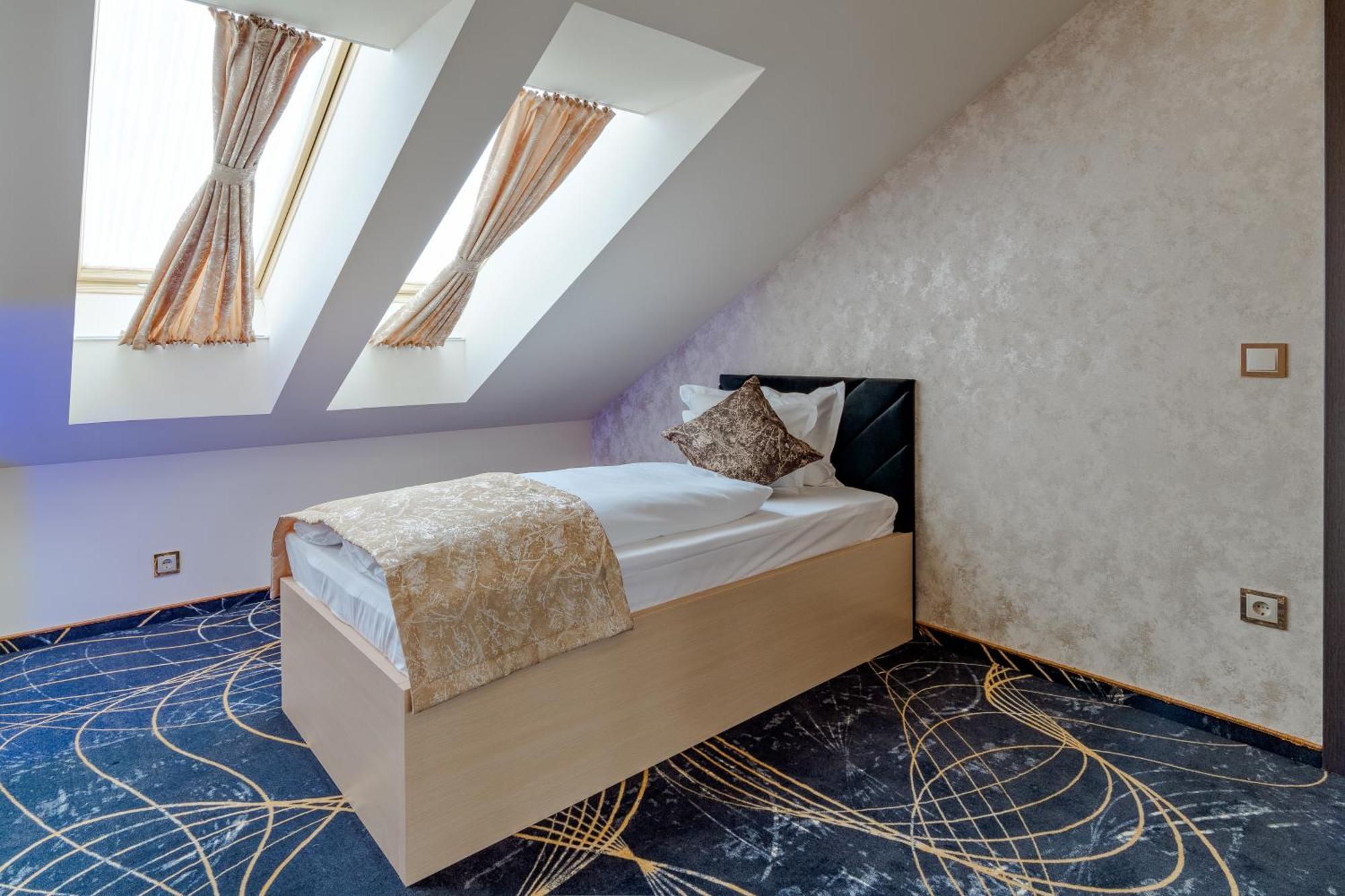 Bed and Breakfast Diamond Panzio Hajdúszoboszló Exteriér fotografie
